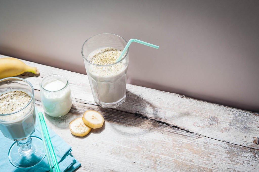 photographie culinaire recette smoothie banane thé vert et glace banane noix de pécan